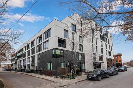 Duke Condos & Lofts #608 - Photo 3