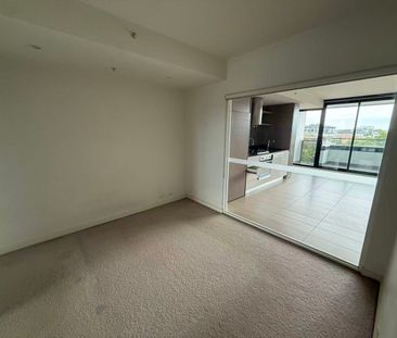 511D/615 Victoria Street, Abbotsford, Vic 3067 - Photo 2