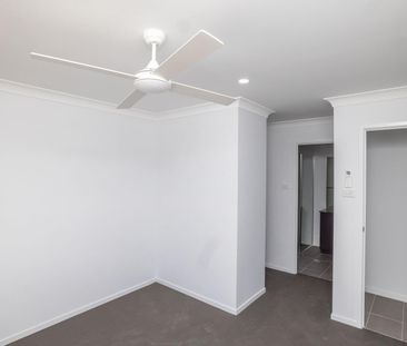 Stylish 3-Bedroom Duplex in Sought-After Location! - Photo 1