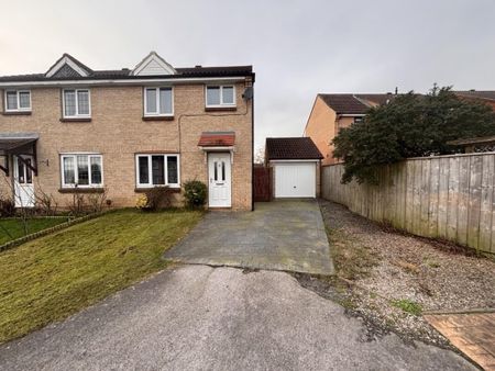 3 bedroom semi-detached house to rent - Photo 3