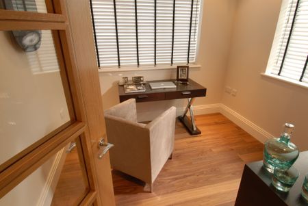 Claremont Lane, Esher, Surrey, KT10 flat to rent - Photo 5