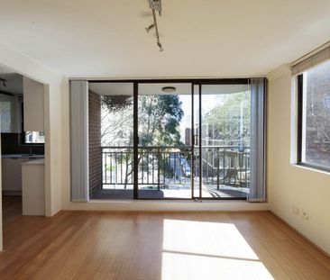 3F/6 Macleay Street, Potts Point NSW 2011 - Apartment For Rent | Do... - Photo 3