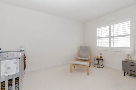 For Lease - 3331 Fox Run Circle, Oakville, Ontario - Photo 4