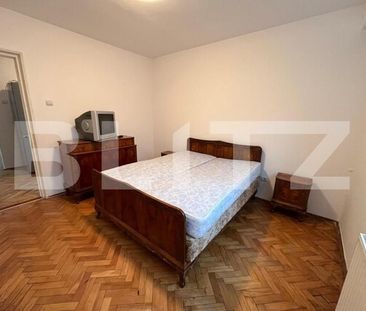 Apartament 4 camere, semidecomandat, 95mp, zona P-ta Flora - Fotografie 5
