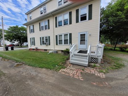 2 BR with GARAGE Near EMMC/Northern - Photo 3