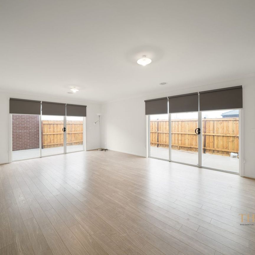 5-Bedroom Home with Multiple Living Areas - Photo 1