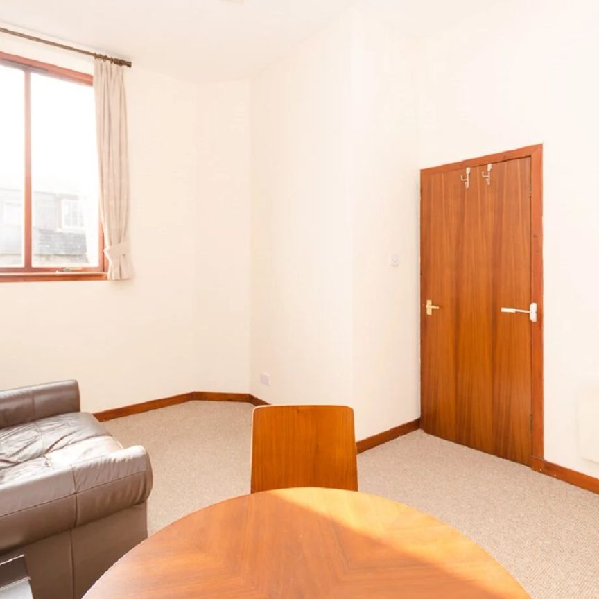 Flat 15, 46 Charlotte Street, Aberdeen, AB25 1LT - Photo 1