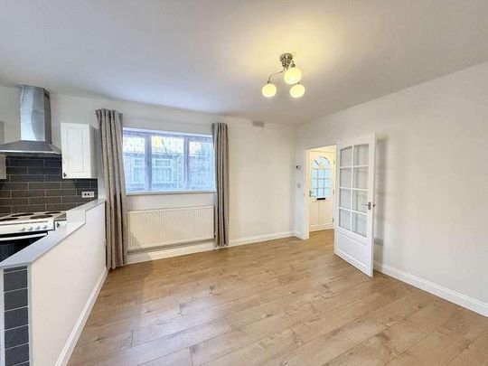 Leamington Road, Stivichall Manor, CV3 - Photo 1