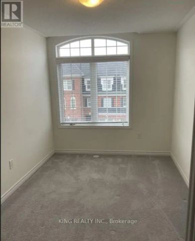 96 METRO CRESCENT - Photo 3