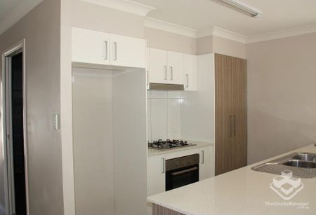 Convenient Location - Photo 4
