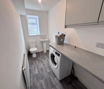 2 bedroom terraced house to rent - Photo 3