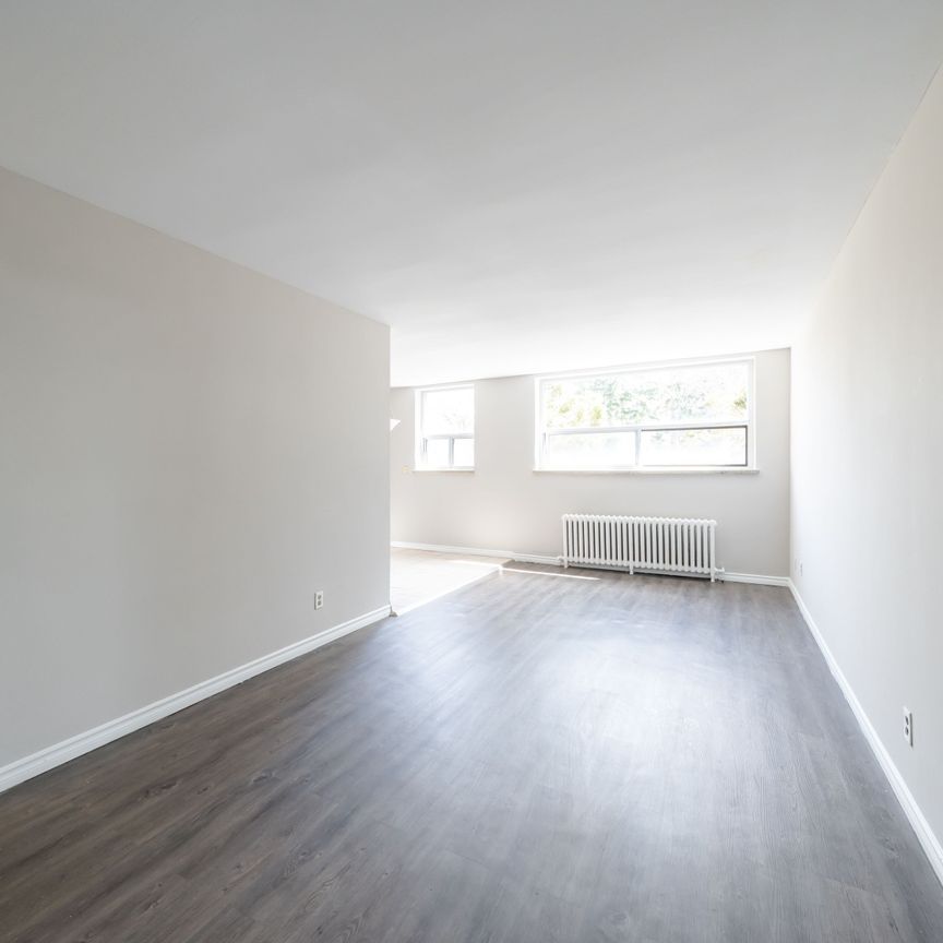 For Lease - 2043 Prospect Street Unit# 33, Burlington, Ontario - Photo 1