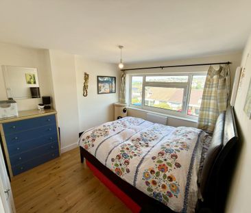 4 bedroom semi-detached house to rent - Photo 5