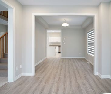 For Lease - 242 Springfield Crescent, Clearview, Ontario - Photo 3