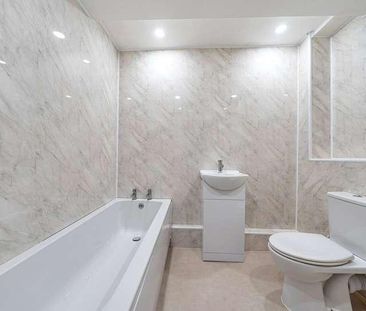 St. Georges Square, Cheltenham, Gloucestershire, GL50 - Photo 5