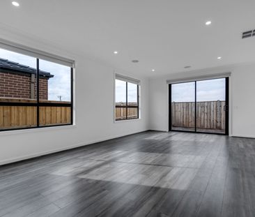 Family Home in Ooranya estate! - Photo 1