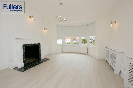 3 bedroom semi-detached house to rent - Photo 3