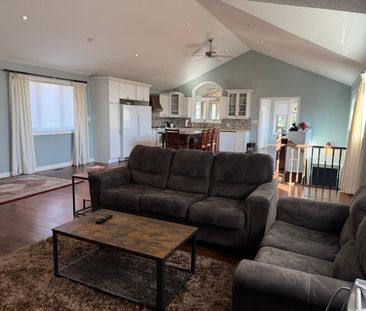 For Lease - 100 Essa Road Unit# Upper Level, Barrie, Ontario - Photo 2