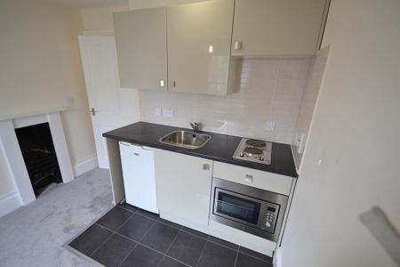 Studio to rent - Photo 2