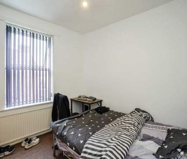 5 bedroom property to rent in Salford - Photo 6