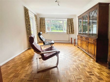 Alder Close, Englefield Green, Egham, Surrey, TW20 0LU - Photo 5