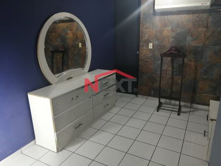 CASA EN RENTA COL. FUENTES DEL MEZQUITAL - Foto 4