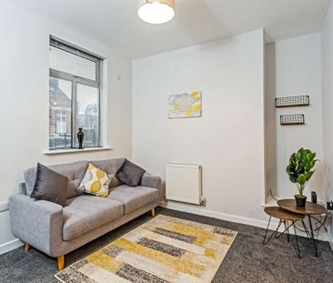 10 bedroom house of multiple occupation to rent - Photo 3