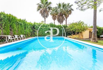 Luxury Villa for rent in Turís, Valencia