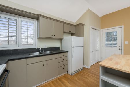 For Lease - 12 Station Street Unit# Upper Unit, Erin, Ontario - Photo 5