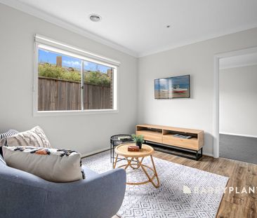 MODERN FAMILY HOME WITH 3 LIVING SPACES! - Photo 4