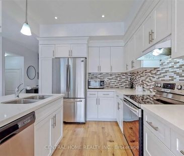 98 SHOREVIEW PLACE - Photo 2