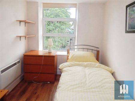 The Lighthouse, 3a New Hey Road, Marsh, Huddersfield, HD3 - Photo 2