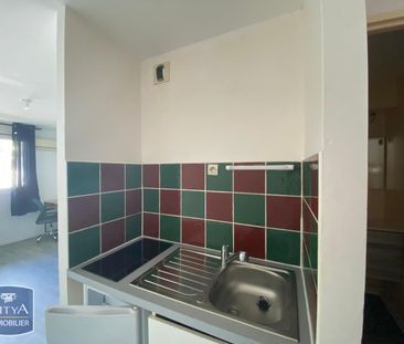 Location Appartement 1 pièce 20m² STE CLOTILDE 97490 - Photo 3