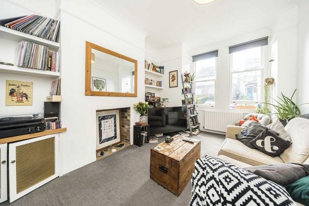 2 bedroom flat to rent - Photo 1