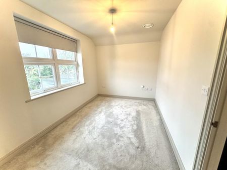 3 bedroom semi-detached house to rent - Photo 4