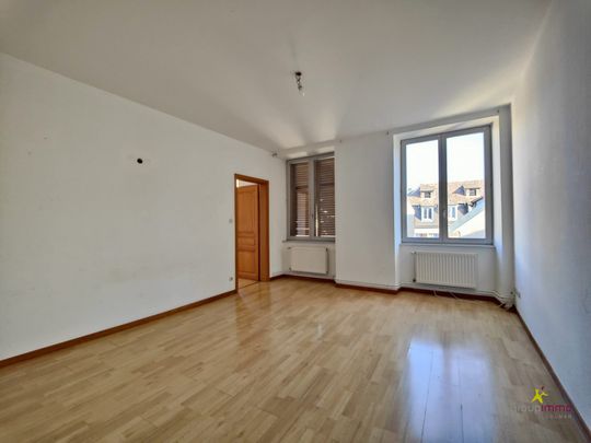 4 pièces de 65m² au 2ème étage sans ascenseur - Photo 1