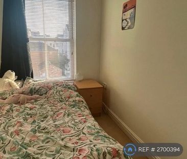 1 bedroom in a flat share to rent - Photo 6