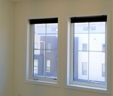 For Lease - 9 Edward Lennox Street, Markham, Ontario - Photo 6