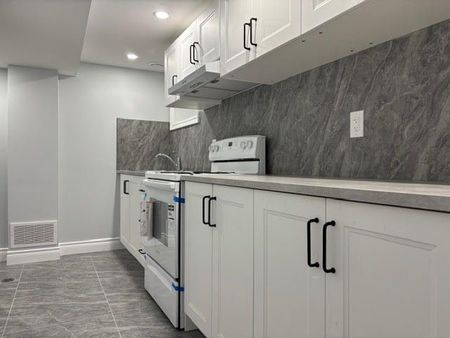 For Lease - 26 Kenninghall Boulevard Unit# Lower, Mississauga, Ontario - Photo 2