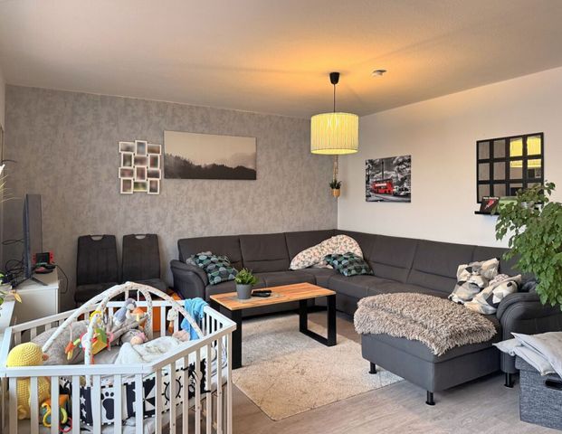 Gepflegte Doppelhaushälfte mit Garten, Garage & Carport in absolut zentraler Lage von Ostgroßefehn - Foto 1