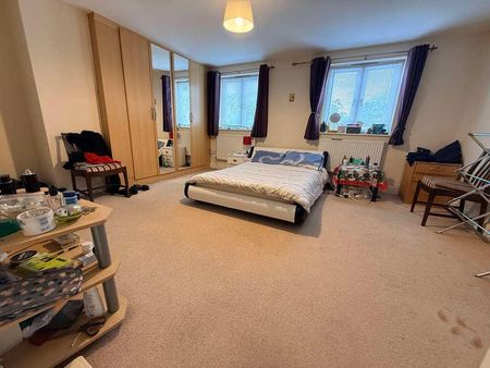 St. Marys Court, Church Street, Newent, GL18 - Photo 3