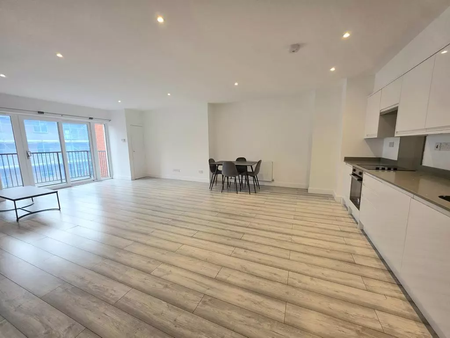 2 bedroom apartment to rent - Photo 2