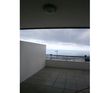 Location Appartement 2 pièces 43m² ST DENIS 97400 - Photo 4