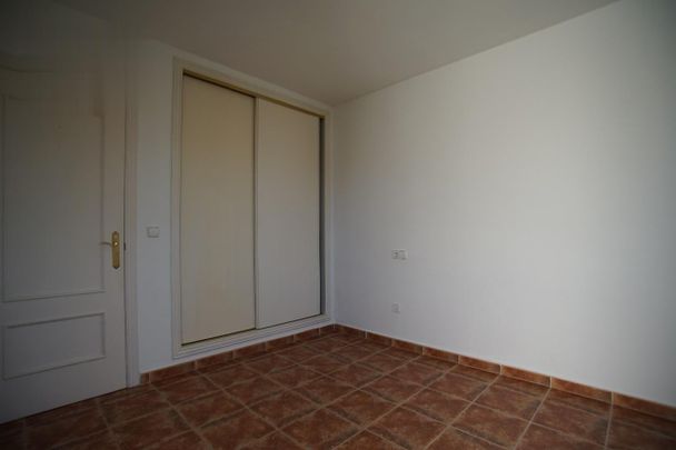 Bungalow For Long Term Rental in Albir - Photo 1