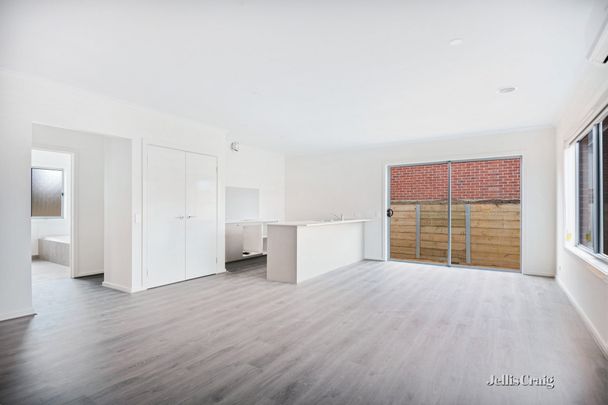1/23 Flockhart Street, Mount Pleasant - Photo 1
