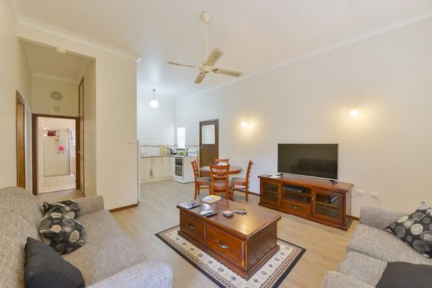 EAST TAMWORTH - Fully Furnished, Ideal Location - Photo 1