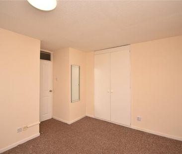 3 bedroom detached house to rent - Photo 4