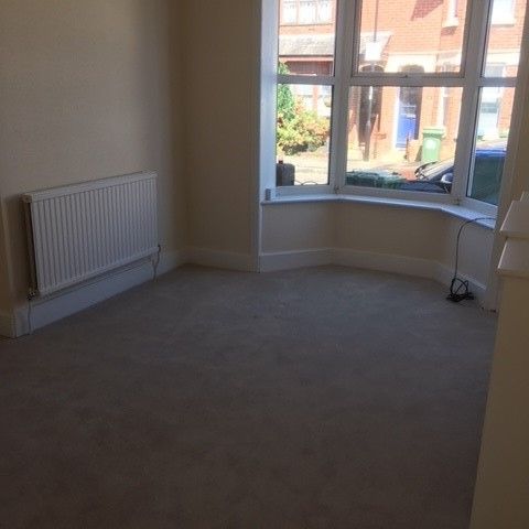 2 Bed Terraced House, Bath Street, SO14 - Photo 1