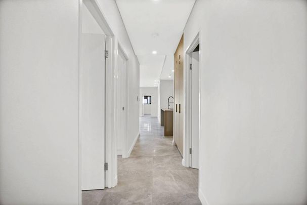 BRAND NEW APARTMENTS- AVALAIBLE FROM THE 12TH OF DECEMBER - Photo 1