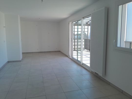 Location Appartement 3 pièces 74m² MEYTHET 74960 - Photo 1